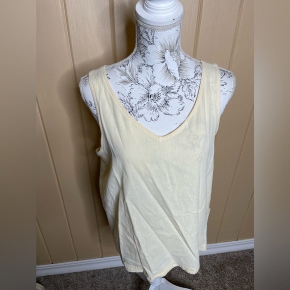 J Crew Womens Tank Shirt Button Side Ivory Cream Cotton Size 12 - Picture 1 of 4